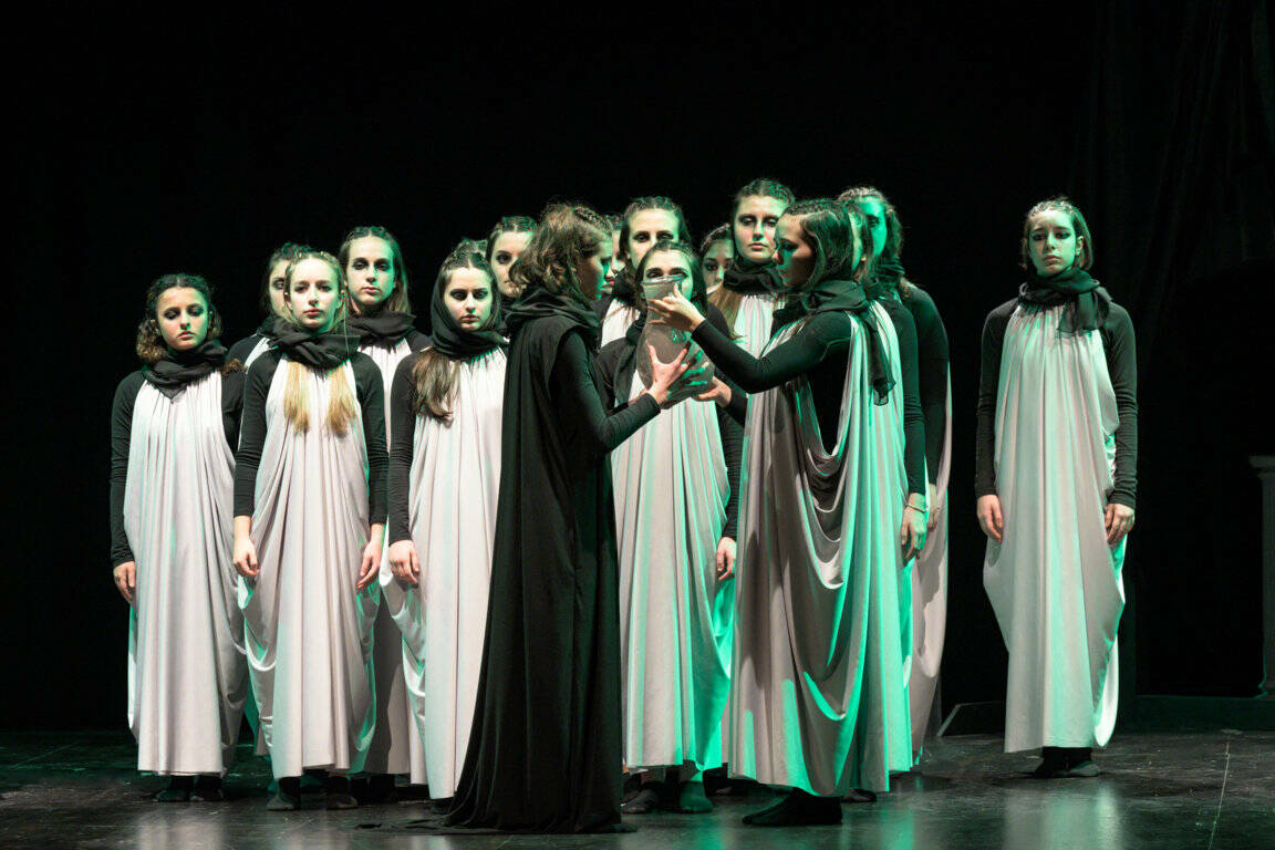 Velletri, il Teatro Artemisio ha ospitato la prima serata del Palio Studentesco 2024 (FOTO)